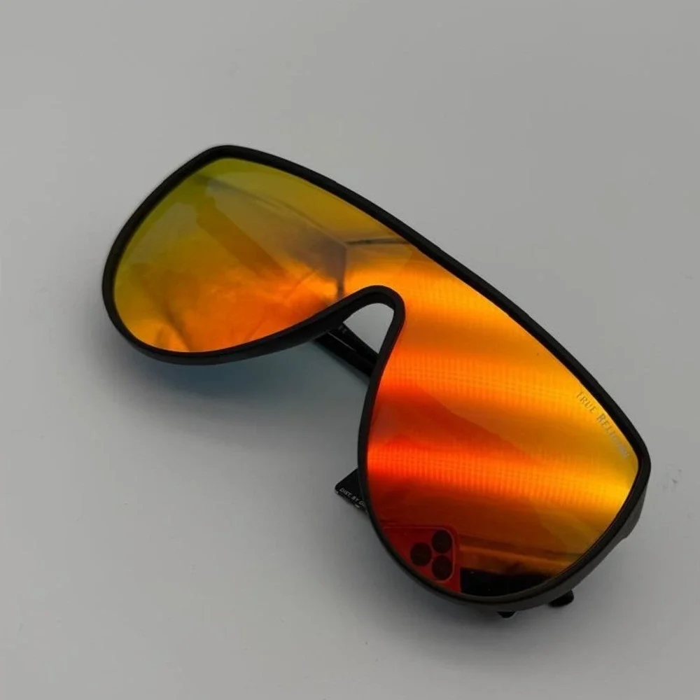 True Religion Black Shield Sunglasses - Silver Mirror‎ Lens Futuristic Y2K Style